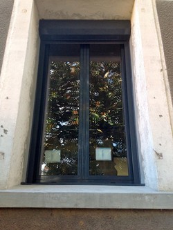 Pose fenêtre gris anthracite france